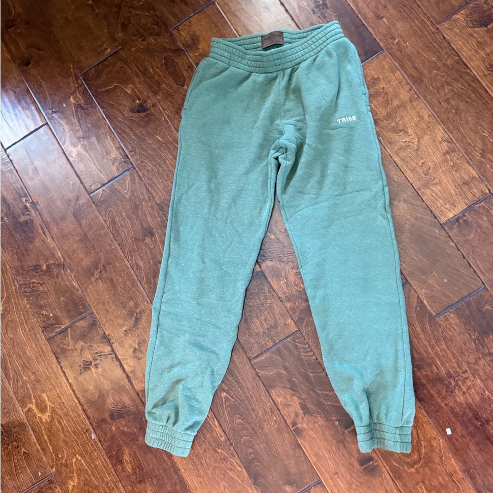 Tribe Kelley sweatpants size small